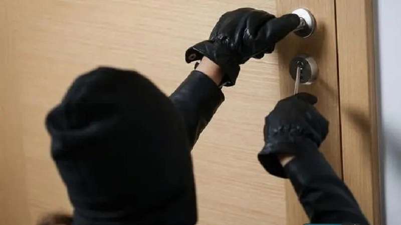 Bukannya Belajar, Siswa SMP Ini Malah Mencuri.