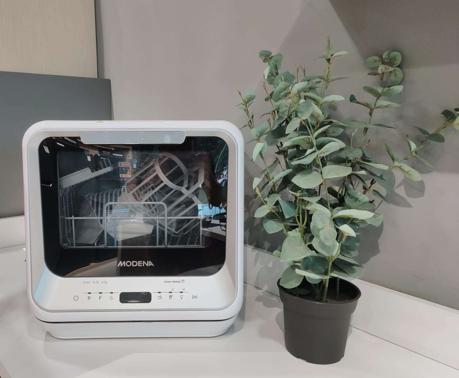 Multipurpose Dishwasher WS 1020 G. (Foto : Istimewa)