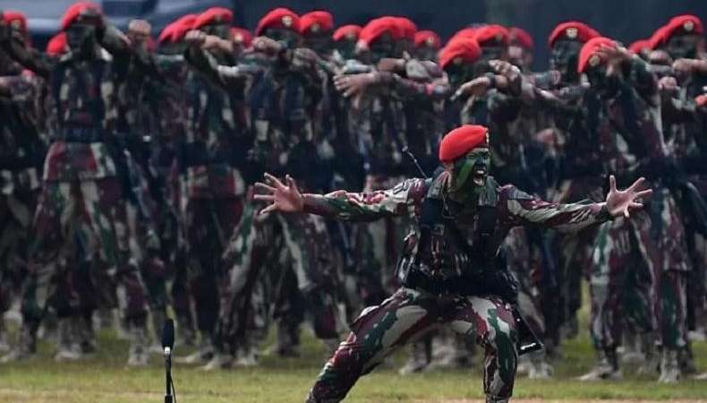 Peringati HUT ke-77 TNI, Begini Instruksi Presiden Jokowi kepada Prajurit