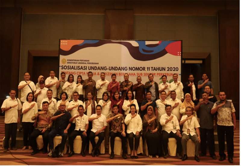 Para Pelaku Usaha di Bidang Perkebunan Wajib Tahu Perubahan di UU Cipta Kerja.