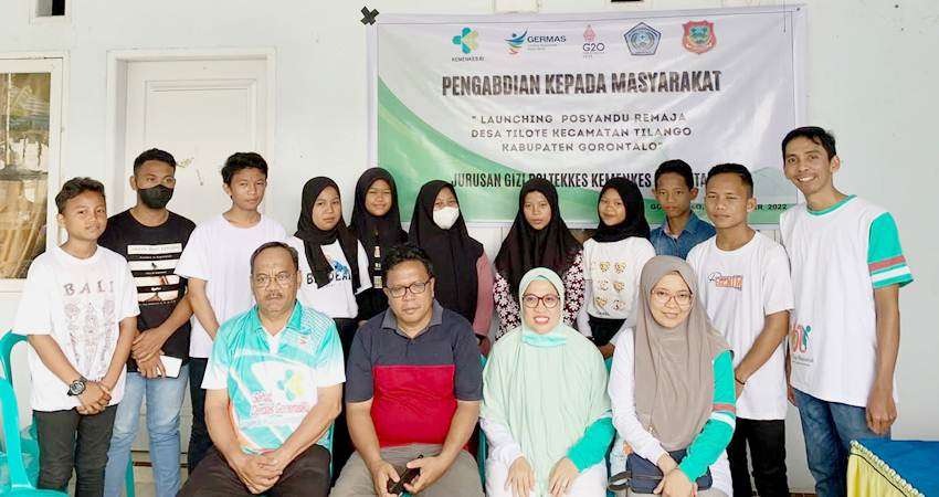 Pengabmas Jurusan Gizi Poltekkes, Bentuk Posyandu Remaja di Desa Tilote