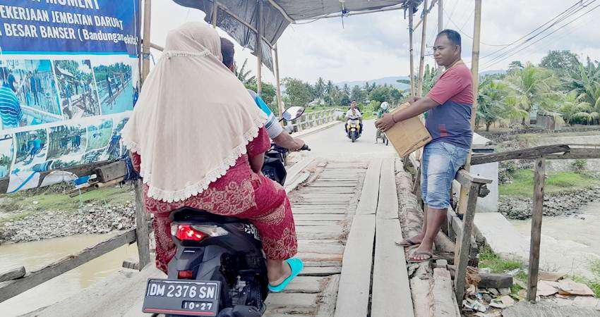 Jembatan Bongomeme Minta Diperbaiki