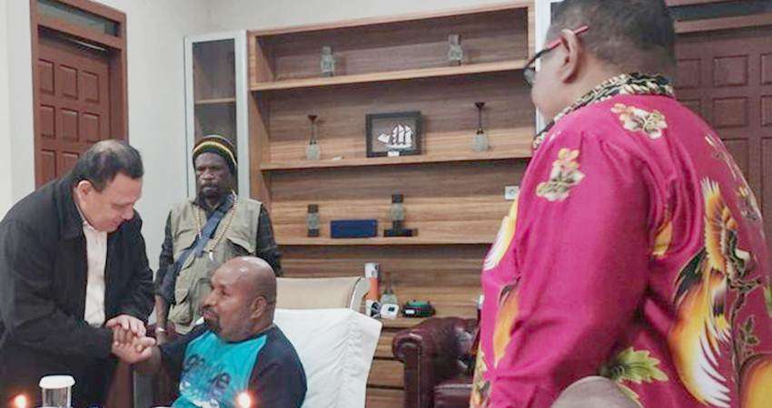 Ketua KPK ‘Istimewakan’ Lukas Enembe