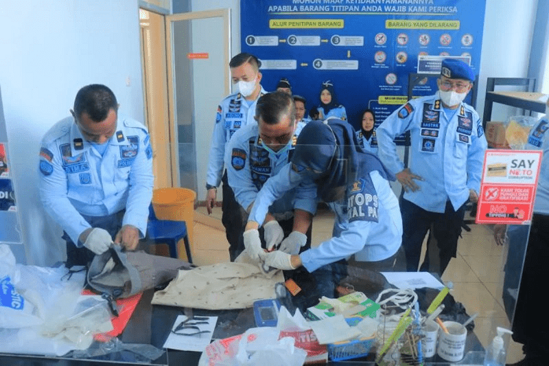 Penyelundupan Sabu-Sabu Melalui Celana Kolor Digagalkan Petugas Lapas Pemuda Madiun