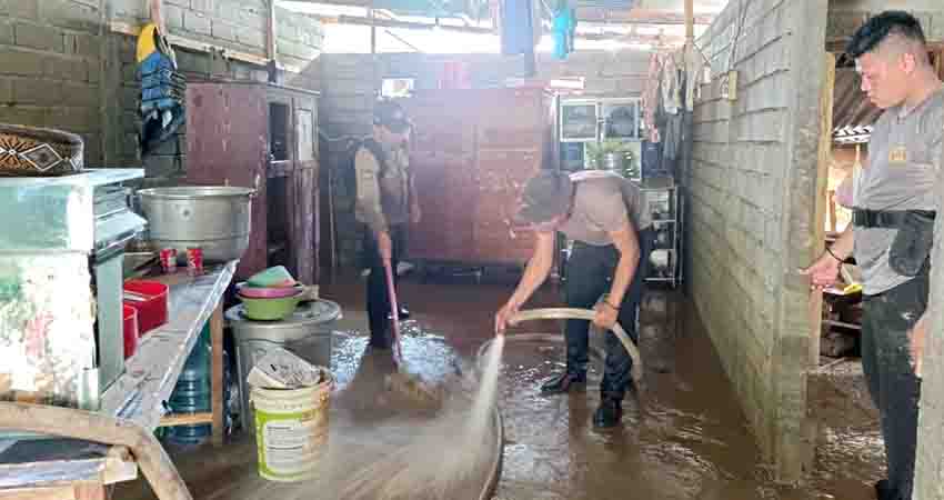 Rumah di Bilato Banyak Masuk Lumpur