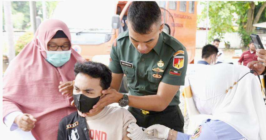 Pj Gubernur Hamka Seriusi Penanganan Covid-19, Buka Posko Vaksinasi Covid Gratis di Belle Li Mbui