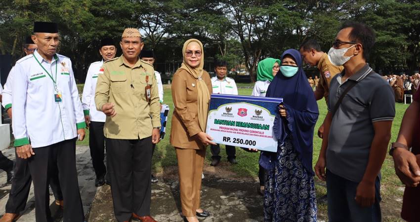 250 Warga Bonebol Terima Zakat Maal