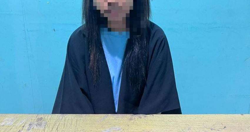 Sembunyikan Sabu di HP, Perempuan Dibekuk