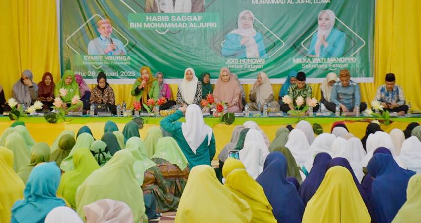Muslimah Pohuwato Makin Berkualitas, Harapan Asisten Pemkesra Saat Kajian Akbar