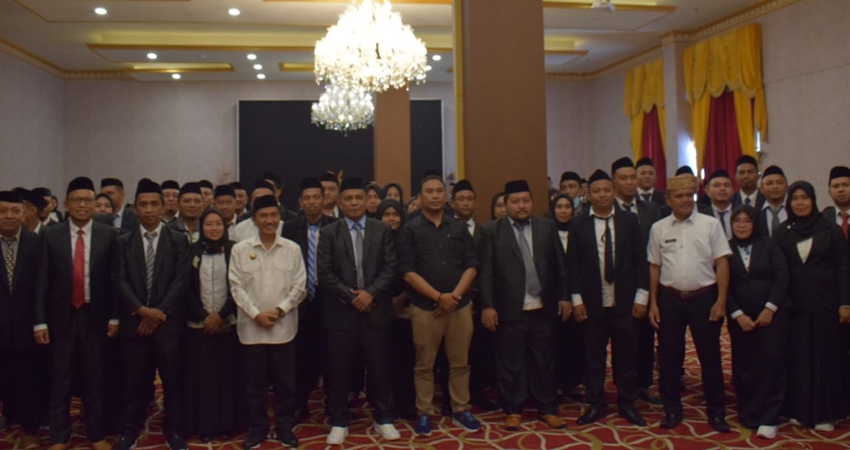 95 Panitia Pemilihan Kecamatan (PPK) Kabupaten Gorontalo resmi dilantik. Pengambilan sumpah jabatan berlangsung, Rabu (4/1/2023) di Green Q Hotel Gorontalo