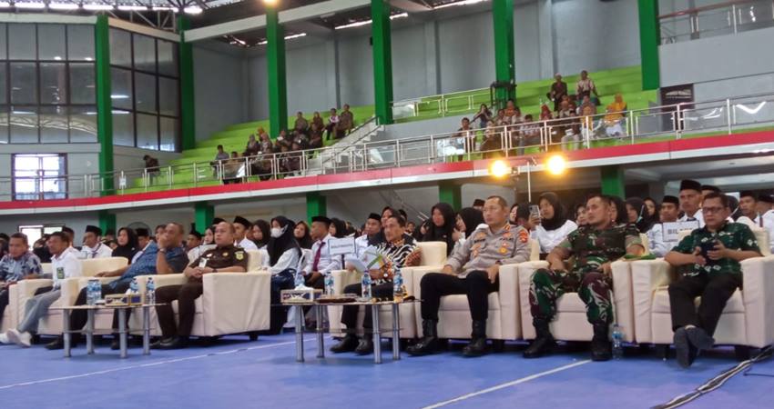 PELANTIKAN. Pelantikan PPs se Kabupaten Gorontalo yang dihadiri langsung oleh Bupati Gorontalo dan jajaran Muspida. (F:humas)