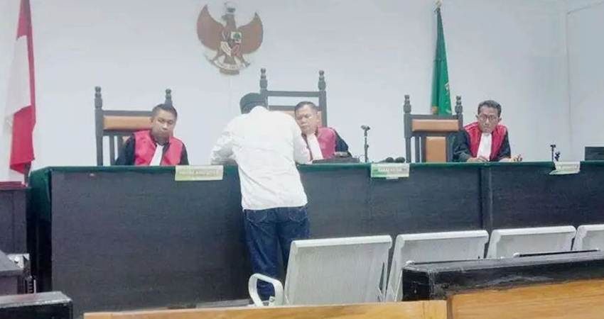 Saksi Meringankan Terdakwa KONI Mangkir