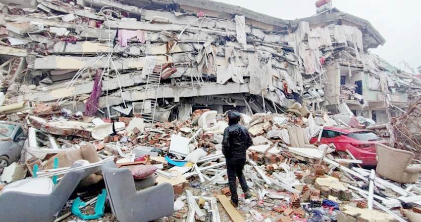 Gampa Turki-Suriah, Update Senin Malam 2.308 Tewas, Tiga WNI jadi Korban