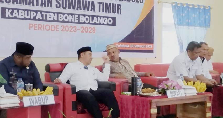 Sudahi Perbedaan, Saatnya Mengayomi dan Merajut Persaudaraan, Pesan Aleg Usman Hulopi, untuk Kades Terpilih Tulabolo yang baru Dilantik