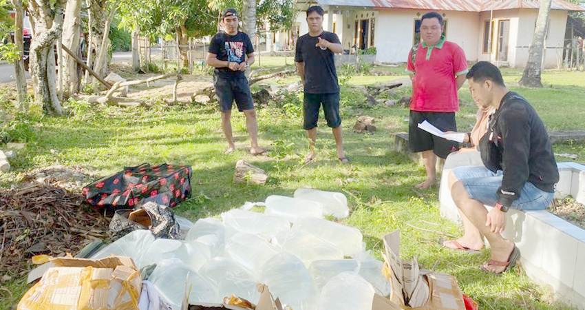 14 Kantong Miras Jenis Cap Tikus Disita