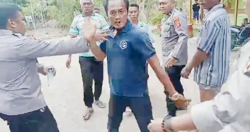 KEKERASAN PERS, Brutal, Mandor PT IGL Pukul Wartawan