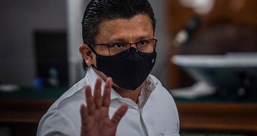 TERDAKWA Ferdy Sambo setelah mendengarkan vonis mati yang dibacakan hakim di Pengadilan Negeri Jakarta Selatan