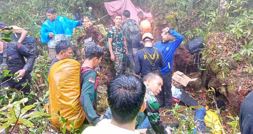 Pengamat Ragukan Mendarat Darurat, 30 Tim Gabungan Tiba di Lokasi