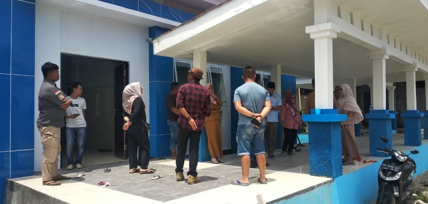 Jajaran aleg Dapil Bonpes saat reses di RS Tombulilato belum lama ini. (Foto dok)