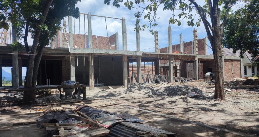 Pekerjaan Bisnis Center di Kabila yang sedang berlangsung saat ini. (Foto Istimewa)