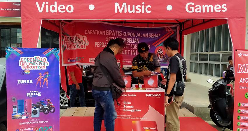 Gorontalo Fun Walk With Telkomsel, Ada Hadiah Dua Unit Sepeda Motor