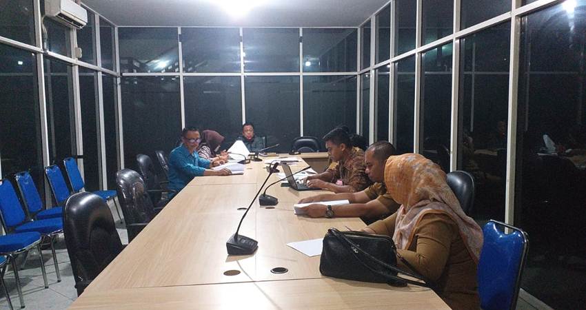 BAHAS. Suasana pembahasan awal pansus pemenuhan hak disabilitas belum lama ini.