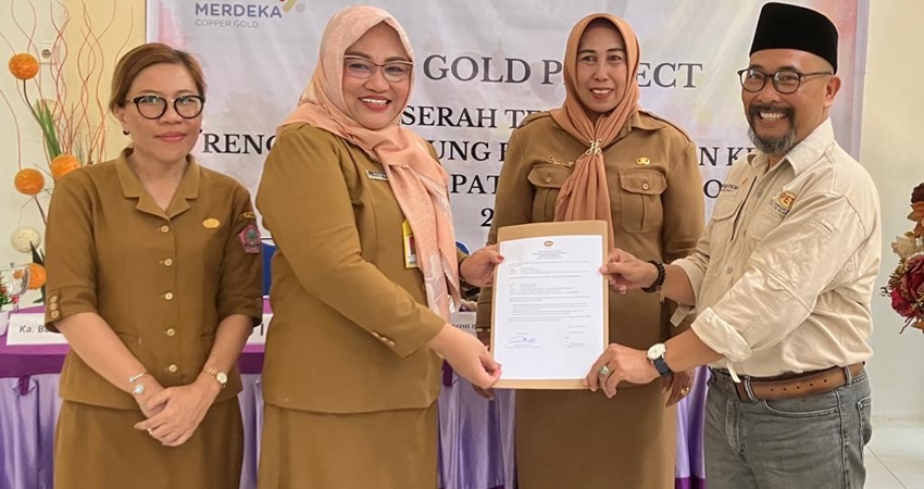 Penyerahan dua gedung di area Balai Latihan Kerja (BLK) Dinas Tenaga Kerja Kabupaten Pohuwato, oleh Pani Gold Project kepada Pemerintah Daerah