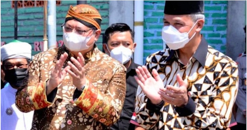 Ketua Umum DPP Partai Golkar sekaligus Menko Perekonomian Airlangga Hartarto dan Gubernur Jawa Tengah Ganjar Pranowo. Dok. KIB