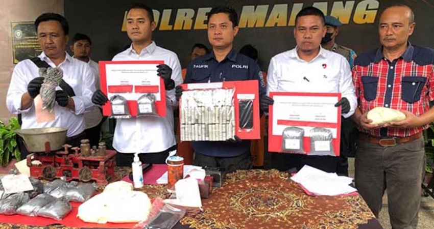 Rilis peracik dan penjual petasan. (wul)