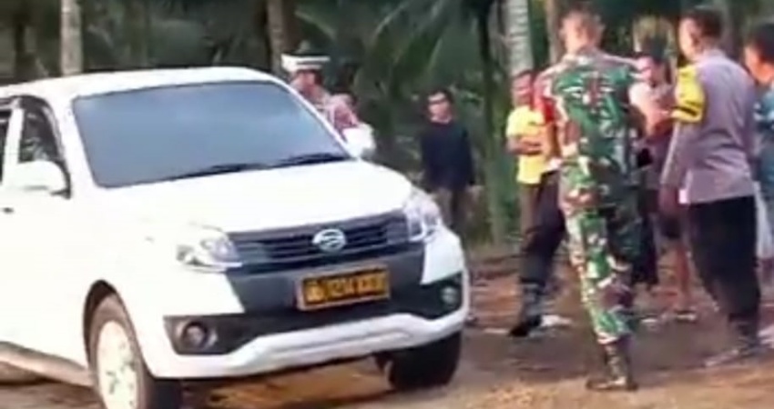 Mobil yang digunakan korban ditemukan warga di pinggir Jalan GORR Desa Ombulo Kec. Limboto Barat.