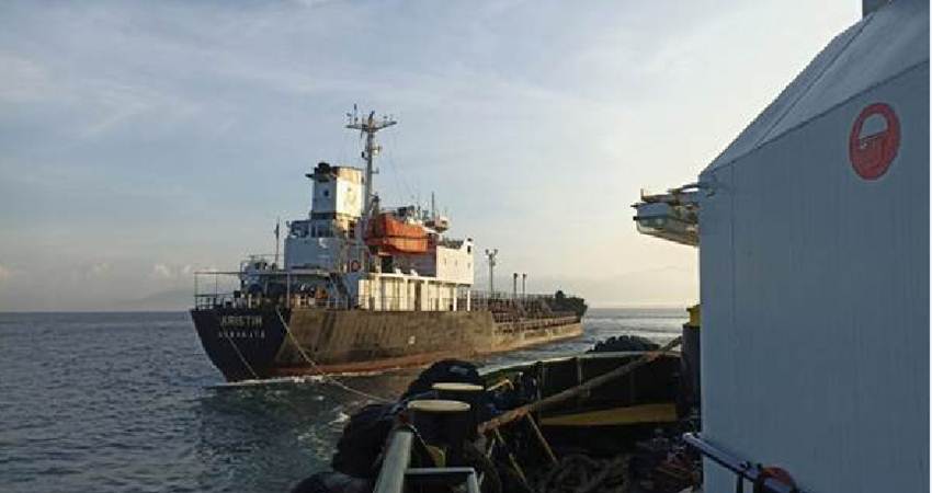 Pertamina Cepat Tanggap Tanggulangi Insiden Kapal MT Kristin di Lombok