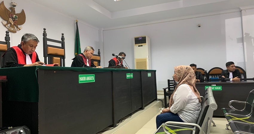 Suasana sidang perkara korupsi Proyek pasar Dungingi, Kota Gorontalo, di PN Tipikor Gorontalo, Selasa (28/3/23). (Foto: Istimewa).