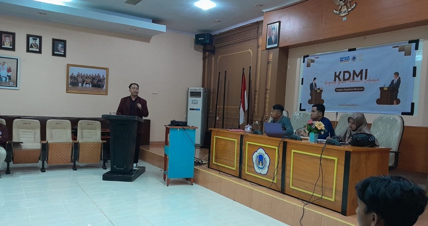 Pelaksanaan lomba Kompetisi Debat Mahasiswa Indonesia (KDMI) di Fakultas Ekonomi. Sabtu, (08/4) (Foto: Sriwahyuni Pontoh/ MG Gorontalo Post).