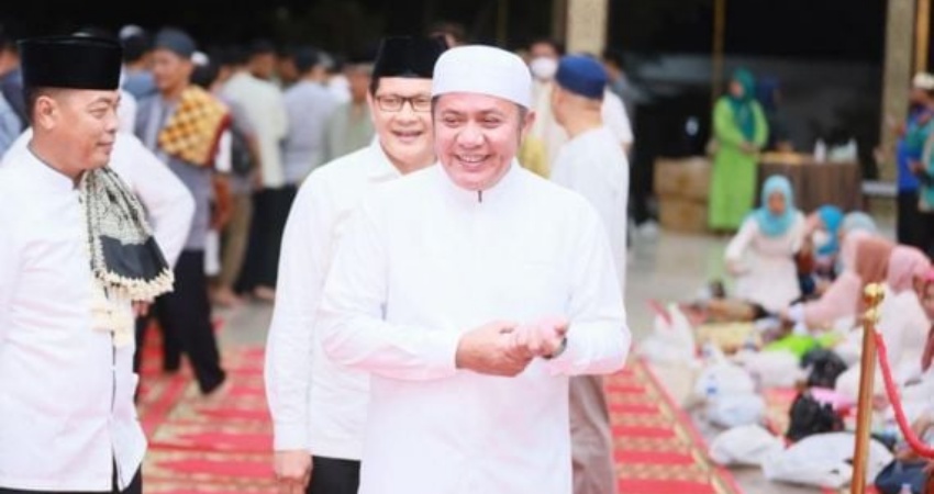 Gubernur Sumatera Selatan Herman Deru saat menghadiri Safari Ramadan 1444 Hijriah bersama para insan kesehatan Provinsi Sumsel di Griya Agung, Sabtu (1/4) malam. Foto: Dokumentasi Humas Pemprov Sumsel
