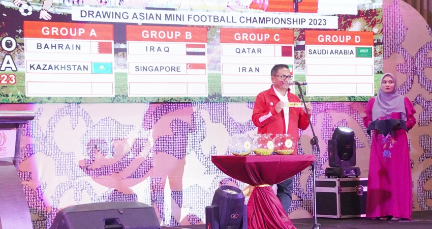 Wali Kota Gorontalo, Marten Taha ketika pada acar undian pembagian grup peserta AMFC 2023, Jumat