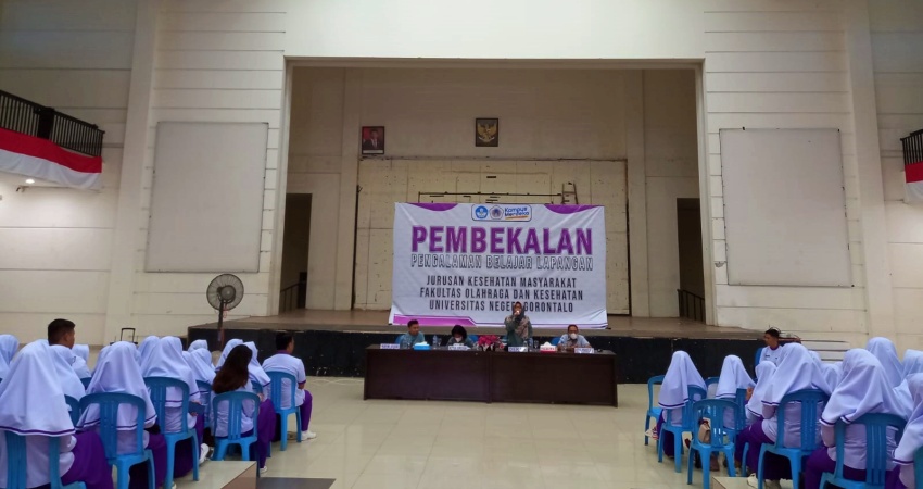 Mahasiswa Jurusan Kesehatan Masyarakat saat mengikuti pembekalan pengalaman belajar lapangan. (Foto: Istimewa).