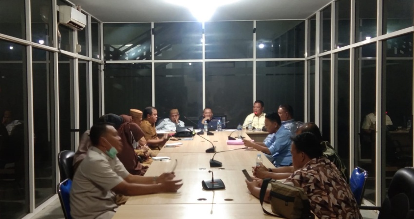 RDp. Suasana rapat kerja antara DPRD dengan Manajemen RSUD Dr MM Dunda Limboto.