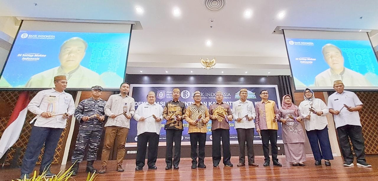 Ketua Komisi III Deprov Gorontalo menghadiri deklarasi pembentukan kabupaten-kota (KATA) kreatif serta pengukuhan komite ekonomi kratif yang berlangsung di kantor perwakilan Bank Indonesia Gorontalo, kemarin (10/5). (Humas)