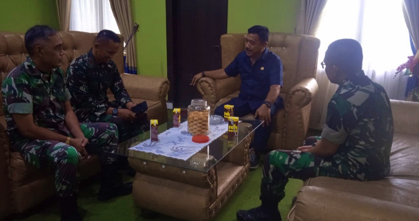 aleg Dekab Bonbol menerima kunjungan silaturahmi Dandim(foto istimewa)