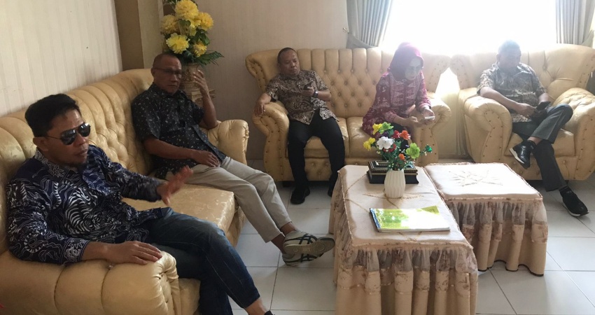 Kunjungan Komisi I Deprov Gorontalo ke SMA Negeri I Marisa, Kabupaten Pohuwato, pekan lalu. (Humas)