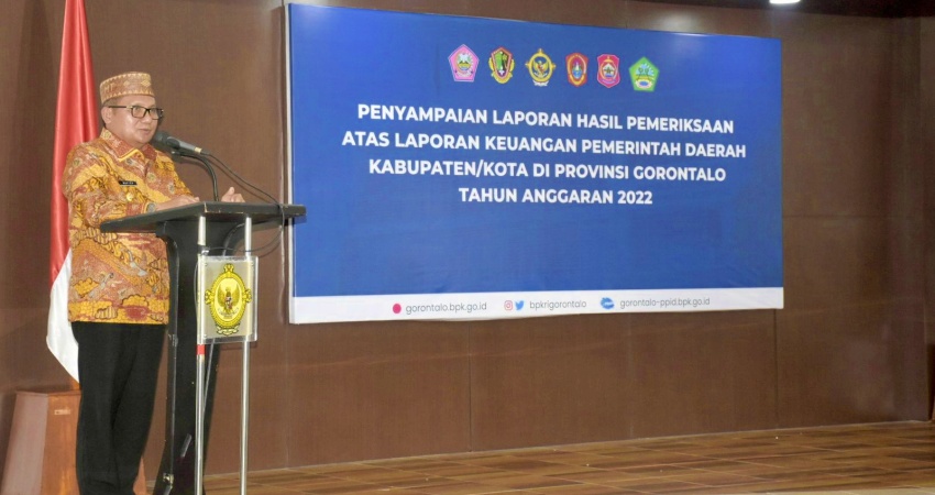 Wali Kota Gorontalo, Marten Taha, ketika memberikan sambutan pada kegiatan penyerahan LHP LKPD Kota Gorontalo tahun anggaran 2022, Rabu (17/5/2023). (Foto: Prokopim)