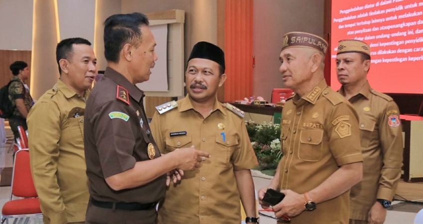 Bupati Pohuwato, Saipul A. Mbuinga, menghadiri Sosialisasi Aplikasi Silokdes yang dilaksanakan Kejati Gorontalo, Selasa (30/5). (foto: Iwan Karim/Prokopim)