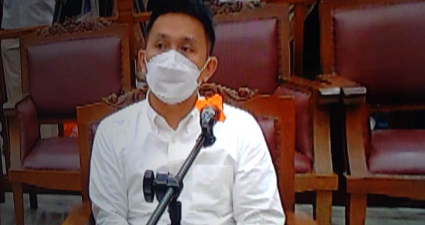 Chuck Putranto bongkar Ferdy Sambo punya asisten pribadi meskipun hal tersebut tidak ada struktural jabatan dan SOP bahkan menyamakan dengan Kaplri dan Kapolda.-Disway.id-