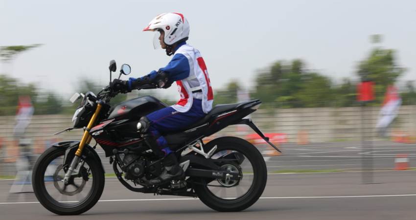 Penting! Ini Tips 7 Postur Berkendera yang Baik dan Benar dari Honda DAW 