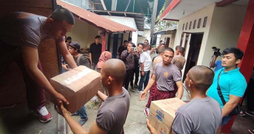 Kapolda Bongkar Gudang Miras, Lokasi Dekat Mapolsek, 33 Ribu Botol Miras Disita