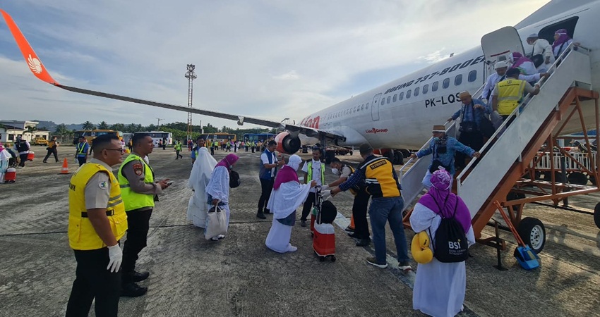 jamaah haji sampai di gorontalo