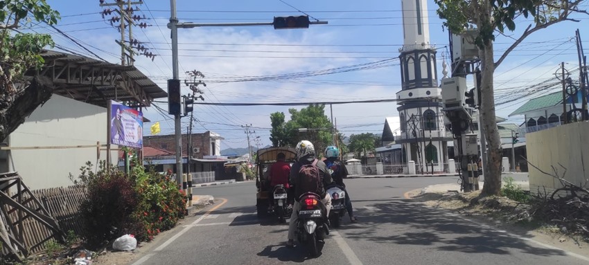Traffic Light di Jalan Yusuf Hasiru Rawan Kecelakaan