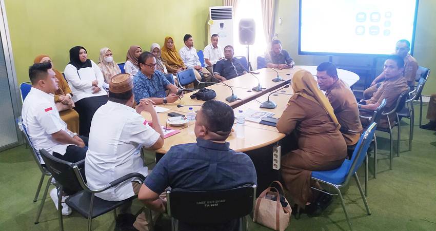 jajaran aleg Dekab Bonbol membawa persoalan penerimaan PPPK bonbol bersama puluhan tenaga kontrak dan dinas terkait. (Foto Caisar/GP)
