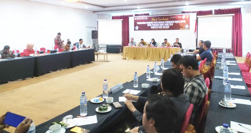 Rakor perekrutan KPPS yang diselenggarakan KPU Bonbol belum lama ini. (Foto Caisar/GP)