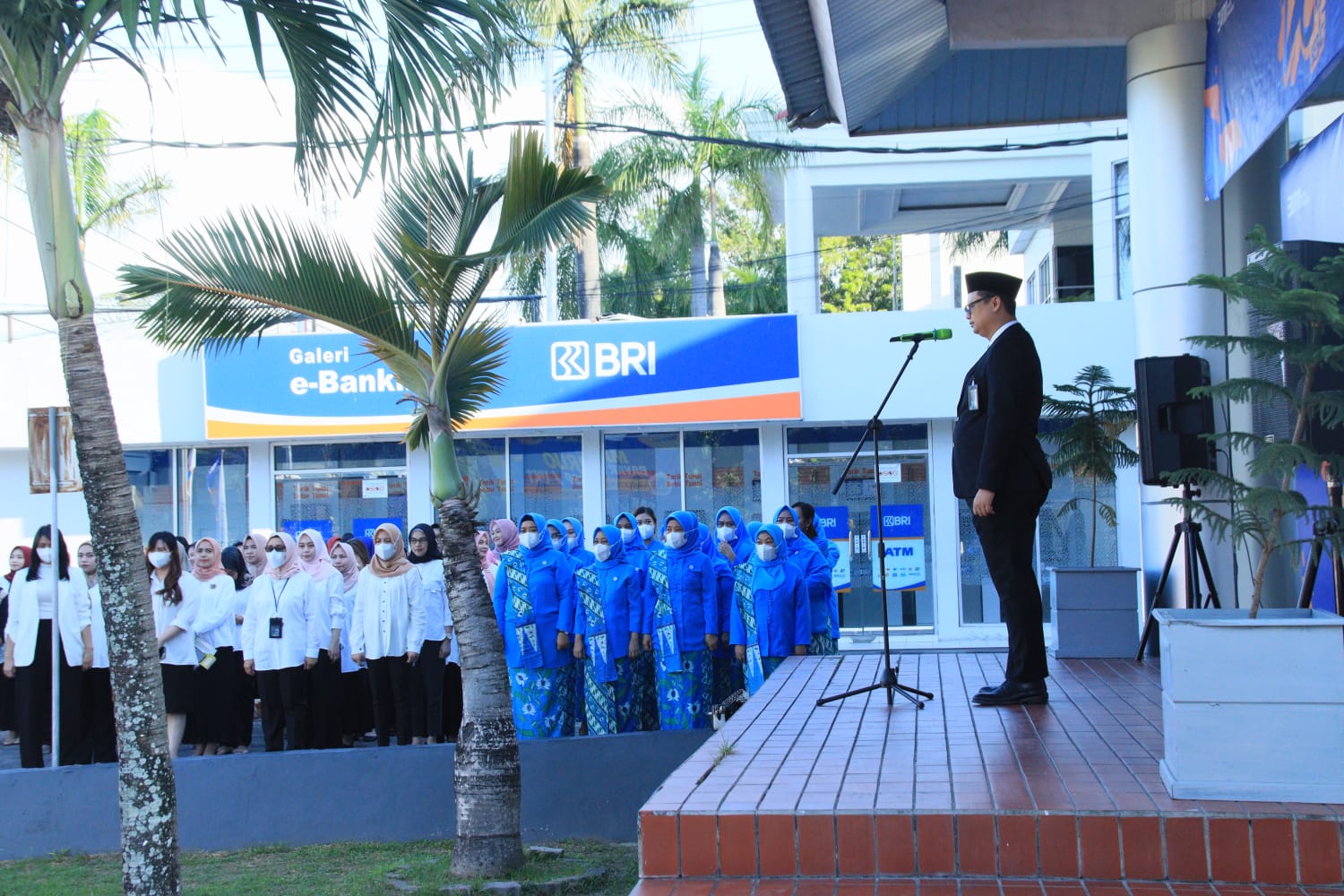 Khidmat, BRI Gorontalo Gelar Upacara Peringatan HUT, ‘128 Tahun BRI Hebat dan Kuat’ 